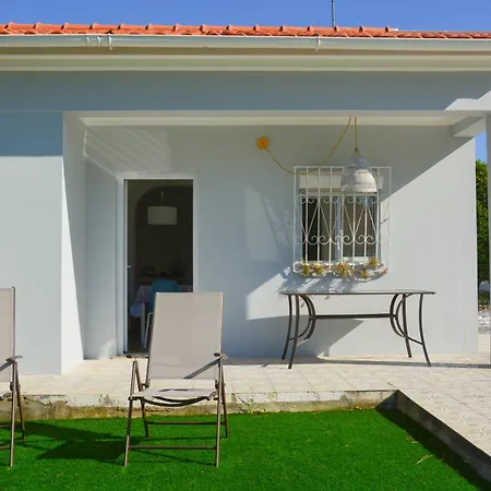 Сasa de vacaciones Paradise In Lagoa - House Near The With Garden & Bbq
