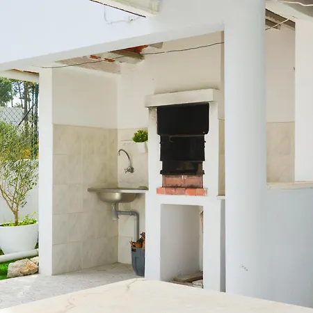 Paradise In Lagoa - House Near The With Garden & Bbq Holiday home