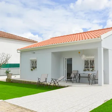 Feriehus Paradise In Lagoa - House Near The With Garden & Bbq *