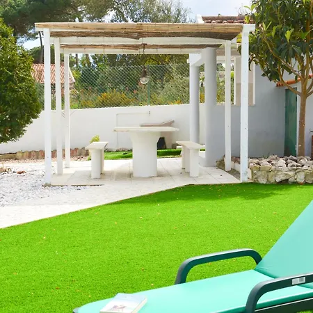 Paradise In Lagoa - House Near The With Garden & Bbq Holiday home Sesimbra